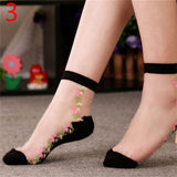 Very Chic Women's Flower Lace Socks
